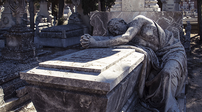 Cementerio Almudena tumba - Servicios funerarios EMSFCM Madrid